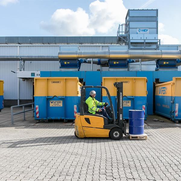 Nuestro equipo está listo para hacer el mejor empaque para usted.